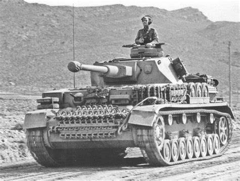 Pin by Billys on Pz III - IV in 2020 | Panzer iv, Tanks military, World ...