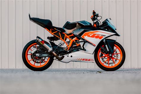 How to build a stunt bike - KTM Duke version - Rok Bagoroš