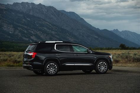 2024 GMC Acadia Preview: Denali, AT4, Twin-Turbo Engine - Cadillac US