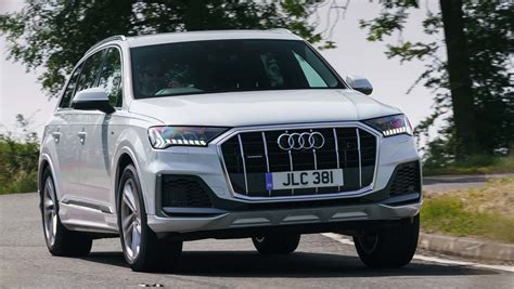 Audi Q7 hybrid review pictures | DrivingElectric