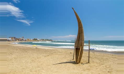 2018 Peru Visitor Guide: Huanchaco Beach, Peru