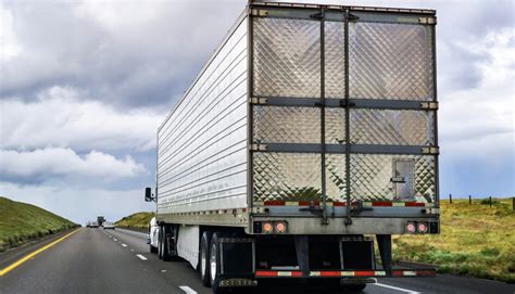 An Overview of the Different Types of Truck Trailers | Southern Shores