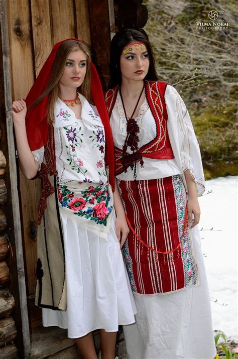 Traditional Albanian Costumes - Traditional Clothing of Albanians Photo ...