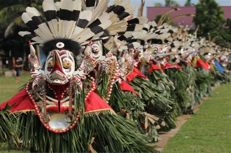 Hudoq, Tarian Mistis Penuh Makna Khas Suku Dayak Kaltim