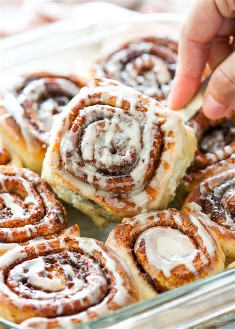 No Yeast Cinnamon Rolls | Gimme Delicious