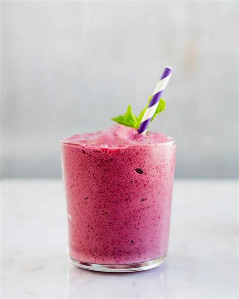 Perfect Fruit Smoothie – A Couple Cooks