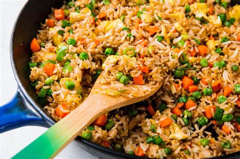 Devour Your Leftovers With This Fried Rice | Recipe | Easy rice recipes ...