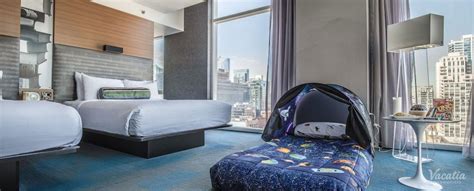 Aloft Chicago Downtown River North | Chicago Hotels in Illinois