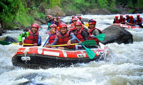 10 Tempat Arung Jeram Terbaik di Indonesia