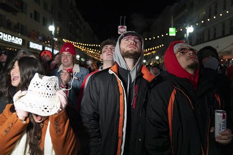 Bengals fans at The Banks go on a roller coaster of emotions during ...