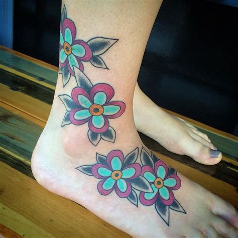 100+ Best Foot Tattoo Ideas for Women - Designs & Meanings (2019)