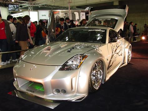 COOLEST CUSTOM CARS: NISSAN FAIRLADY 350Z by VEILSIDE