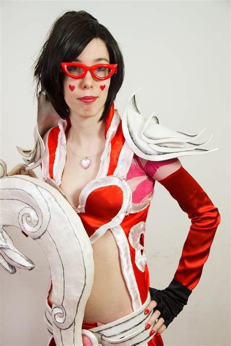 Heartseeker Vayne Cosplay 4 by HoraCosplay on DeviantArt