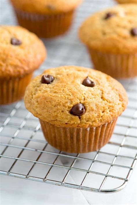 Easy Chocolate Chip Muffins Recipe