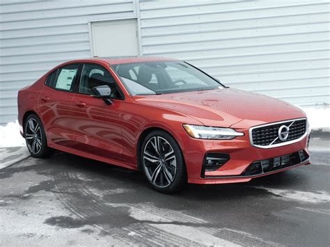 New 2019 Volvo S60 R-Design 4dr Car #1V9169 | Ken Garff Automotive Group