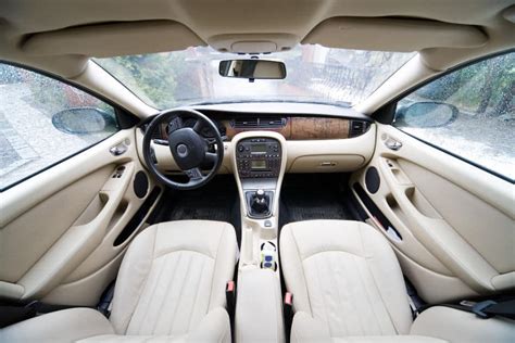 What Are the Best Car Interior Color Combinations and Materials