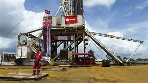 Venezuelan oil production may tumble 20% by the end of 2017 - MarketWatch