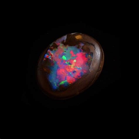 Boulder Opal: Ten Things to Keep in Mind when Buying