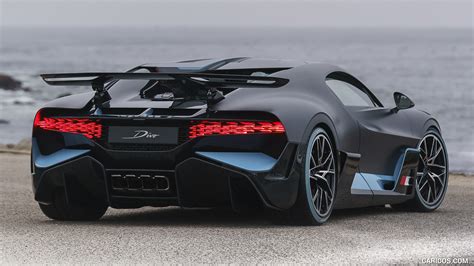 Bugatti Divo | 2019MY | Rear Three-Quarter