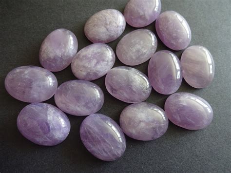 20x15mm Natural White Jade Gemstone Cabochon, Dyed, Light Purple Oval ...