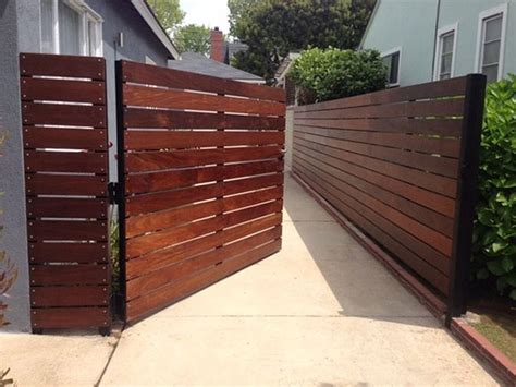 12+ Fantastic Front Yard Fences For Ideas in 2020 | Patio fence, Wood ...