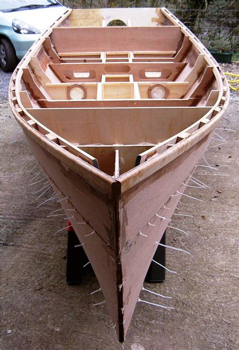 Outboard Skiff | Boat building, Wooden boat plans, Free boat plans