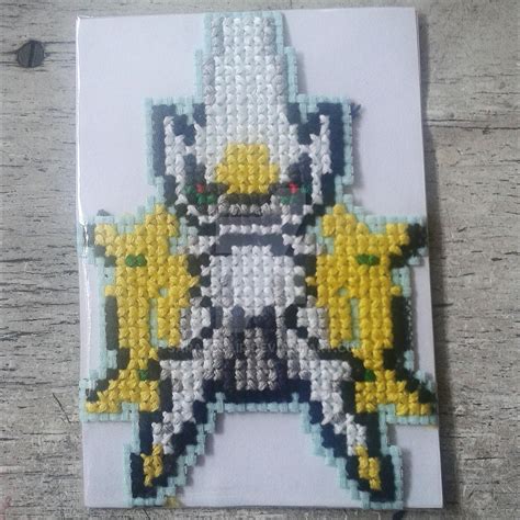 Arceus Sprite (P20 - $.40) by SaraEclair on DeviantArt