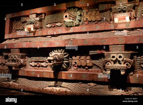 Temple of Quetzalcoatl or Plumed serpent god, Sala Teotihuacan Stock ...