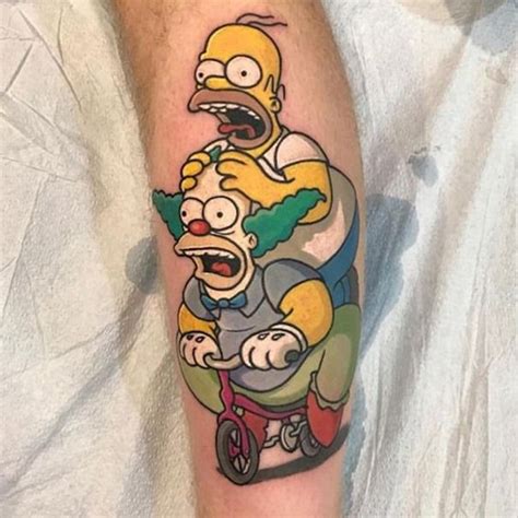 Le plus fou des tatouages de dessin animé Homer Simpson Le plus fou des ...