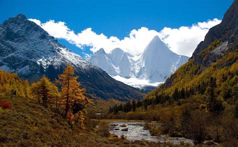 Daocheng Three Sacred Mountains - Sichuan Travel - Yading Nature ...