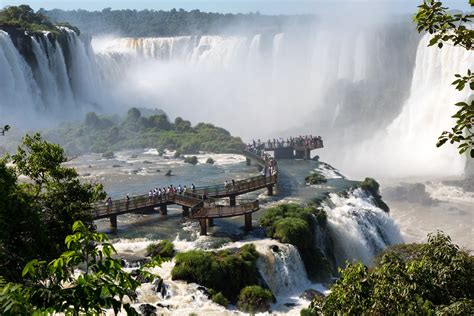 Iguazu Falls: Which side of the Waterfalls should you see?