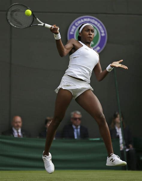 15-year-old shocks 5-time champ Venus, 39, at Wimbledon | Las Vegas ...