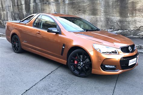 Holden SSV Redline Ute 2017 review | CarsGuide