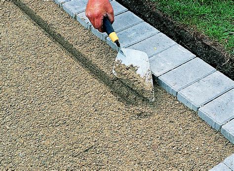 How to lay paving blocks, gravel & asphalt | Ideas & Advice | DIY at B&Q