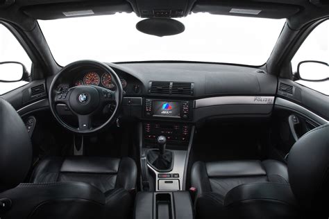 File:Bmw m5 interior e39-terabass.jpg