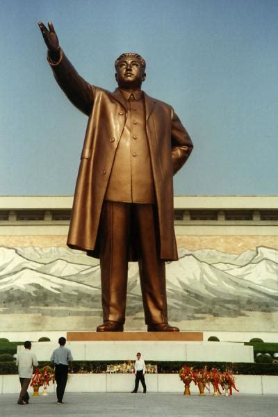 Larger than life statue of Kim Jung Il in Pyongyang | Pyongyang ...