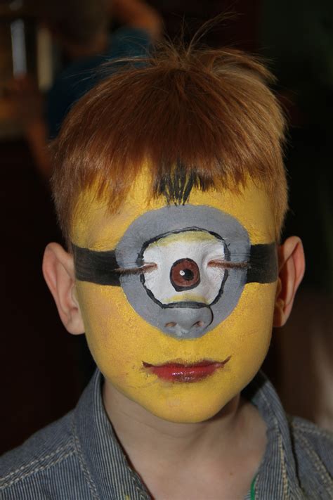 Face Painting: Minion Foto & Bild | kinder, kinder im schulalter ...