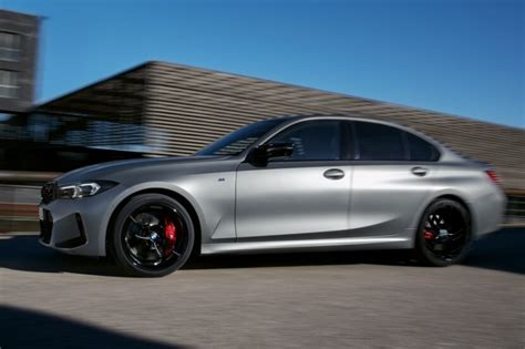 √2023 BMW M340i Walkaround Video Shows Updated Styling, Carbon Roof ...