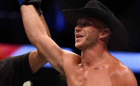 'Cowboy' Cerrone lands walk-off head-kick KO to finish Matt Brown | FOX ...