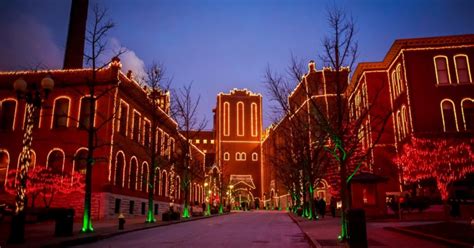 Tour the Anheuser-Busch Brewery Lights and Beer Museum