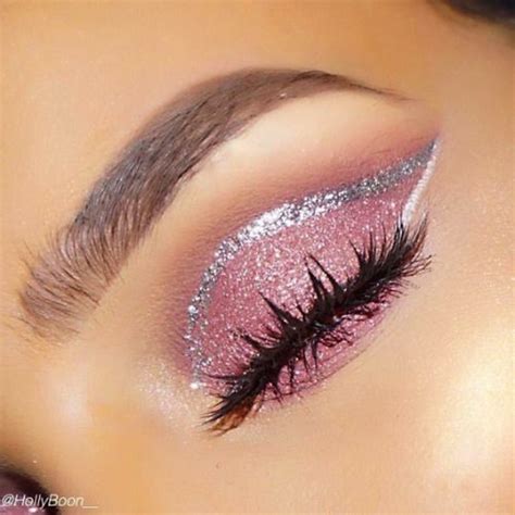 15 Fun Makeup Tutorials Using Glitter