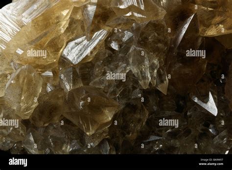 Calcite crystal hi-res stock photography and images - Alamy