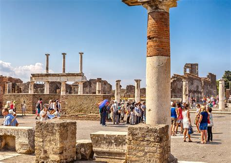 15 Best Pompeii Tours - The Crazy Tourist