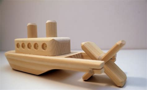 natural Baby and Kids Toys : Wooden Showboat Toy