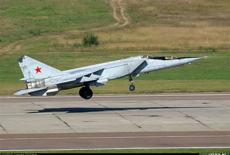 Mikoyan-Gurevich MiG-25PU - Russia - Air Force | Aviation Photo ...