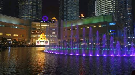 KLCC Park Kuala Lumpur - Fountain Display - YouTube