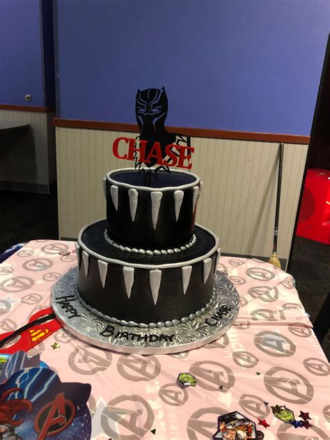 Black panther cake | Birthday party cake, Avenger birthday party ...