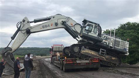 Huge Liebher 984 Caterpillar D11 And Komatsu D475 Loading By Side ...