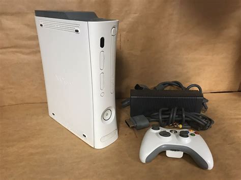 Xbox 360 White Console Gadget TESTED and WORKING With Controller ...