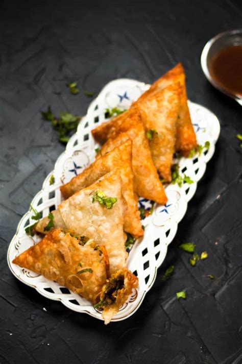 Keema Samosa Recipe - Recipe52.com